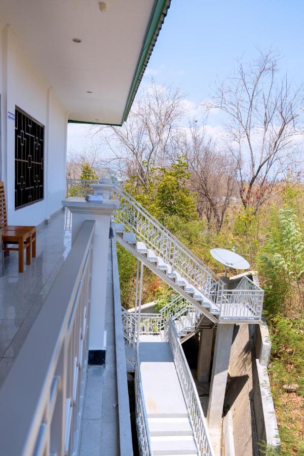 Monte Prundi Hotel Лабуан Баджо Екстериор снимка