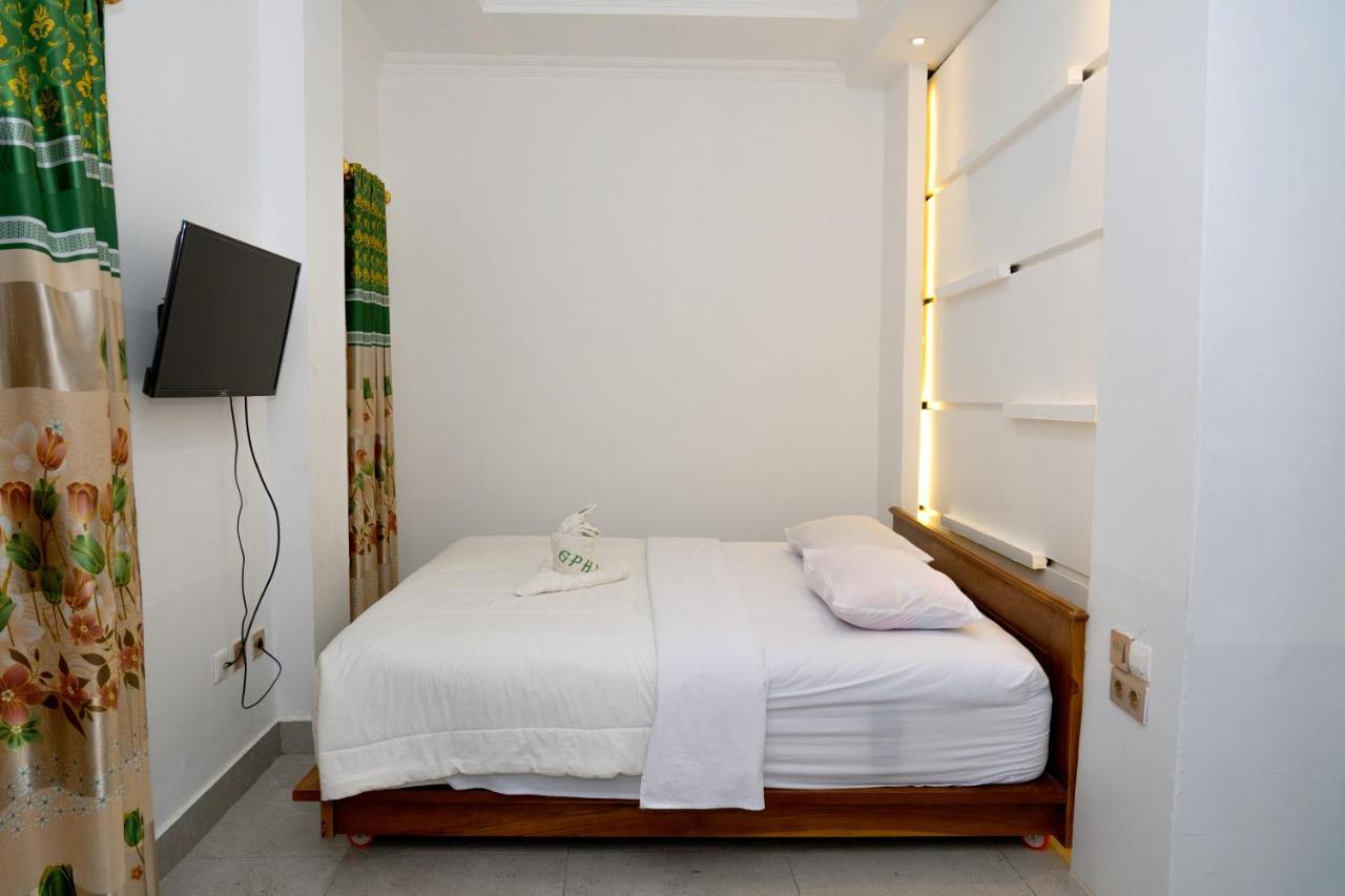 Monte Prundi Hotel Лабуан Баджо Екстериор снимка