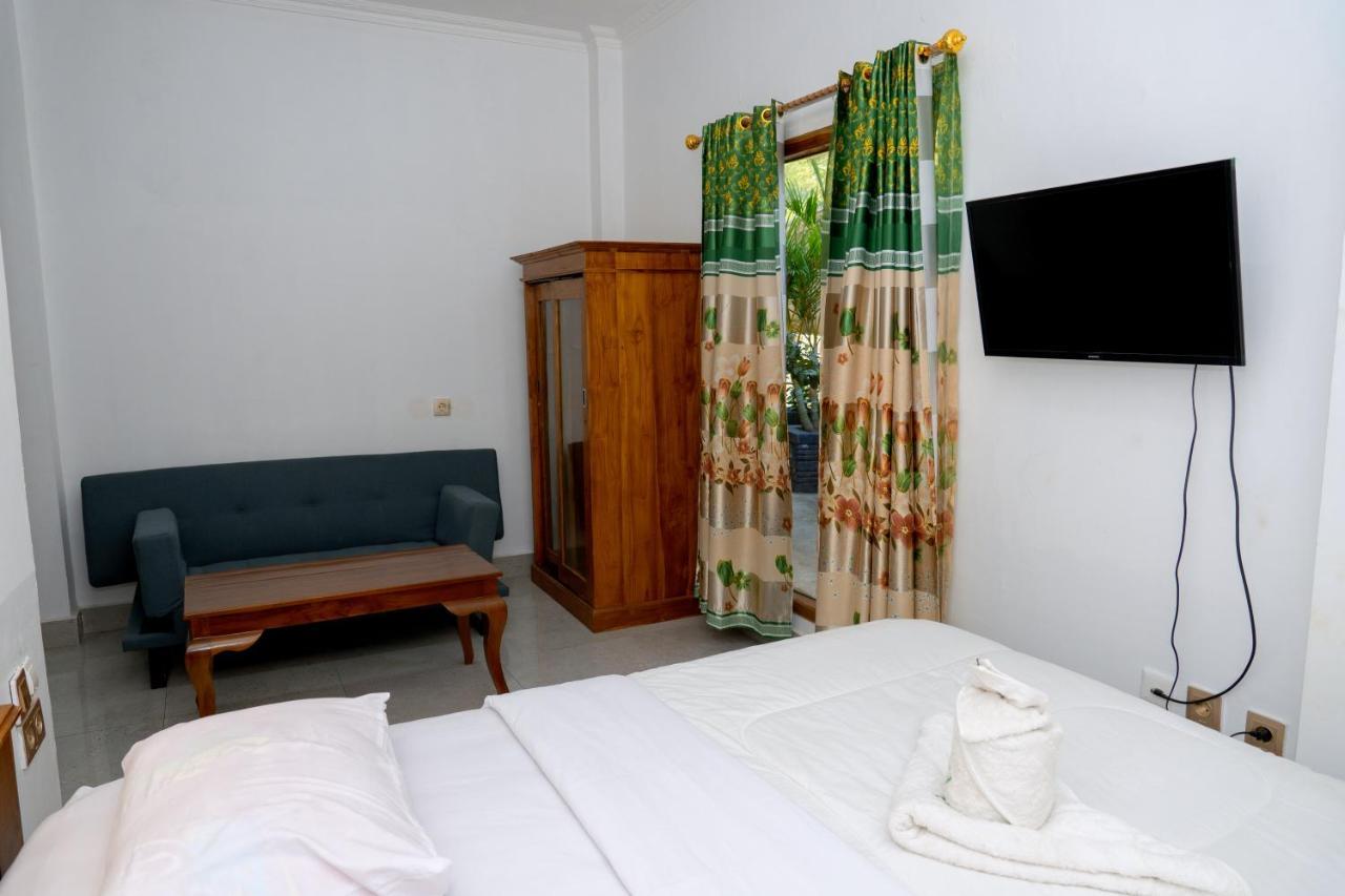 Monte Prundi Hotel Лабуан Баджо Екстериор снимка